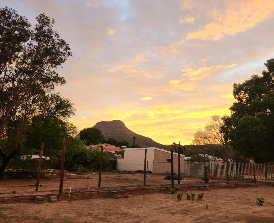 Die Dorpshuis Graaff-Reinet Extérieur photo